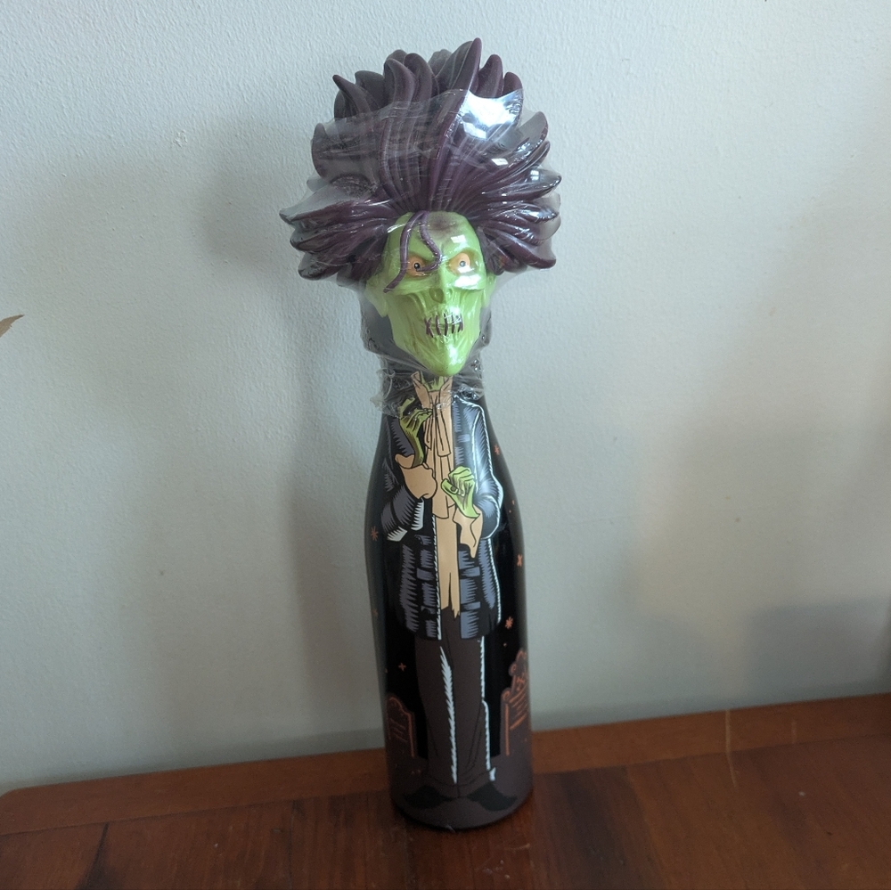 Disney Hocus Pocus Billy Butcherson Insulated Bottle
